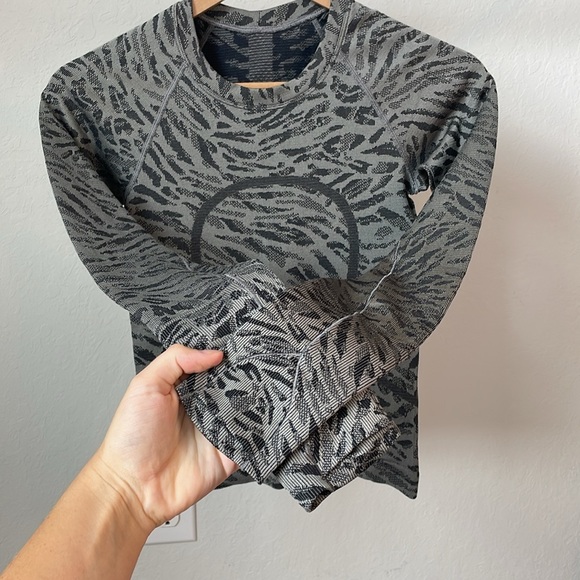 Lululemon Swiftly Tech Long Sleeve Shirt 2.0 *Race Length - Picture 9 of 9